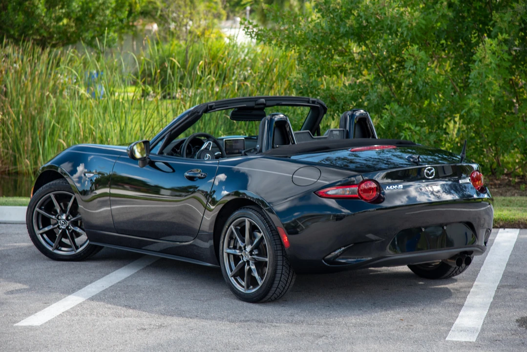 2016 Mazda ND MX-5 Miata - Image 7 of 30