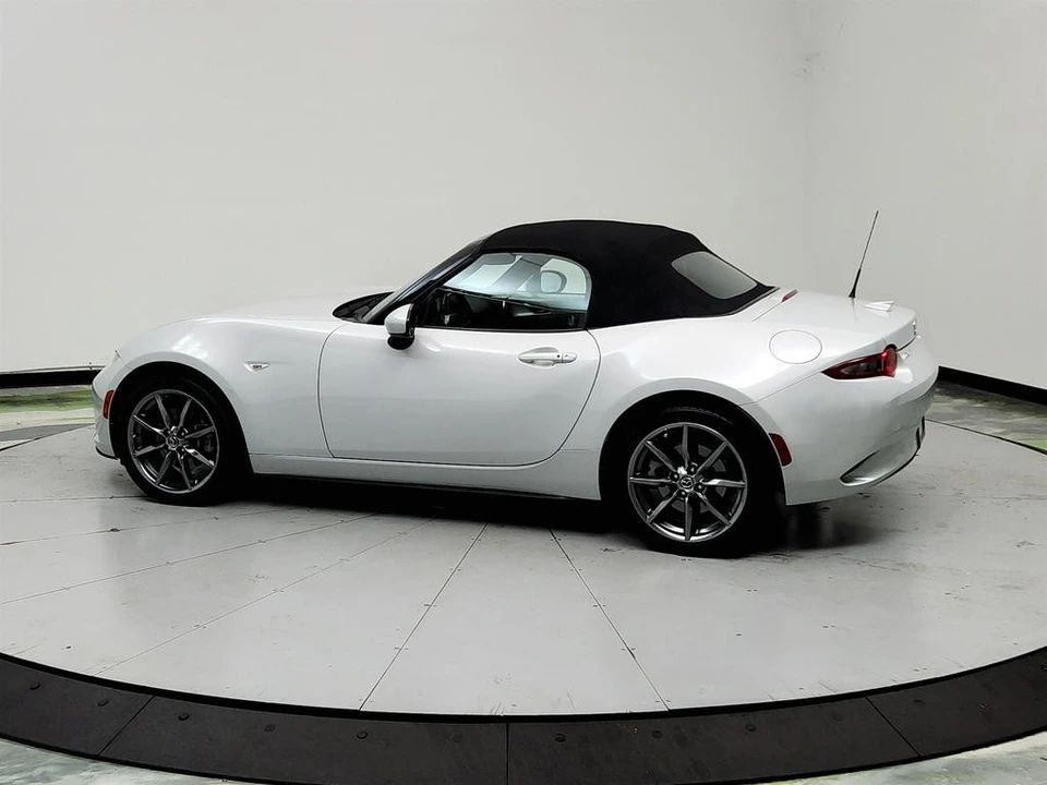 2016 Mazda ND MX-5 Miata - Image 8 of 31