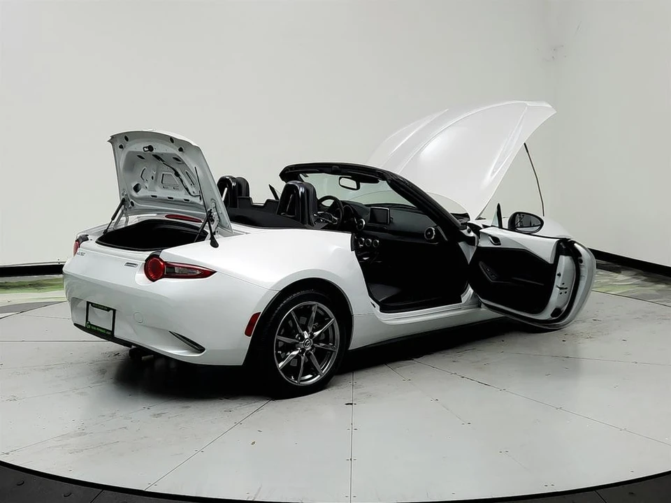 2016 Mazda ND MX-5 Miata - Image 11 of 31