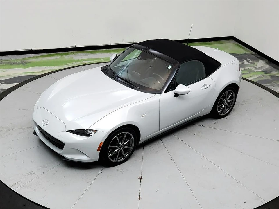 2016 Mazda ND MX-5 Miata - Image 27 of 31