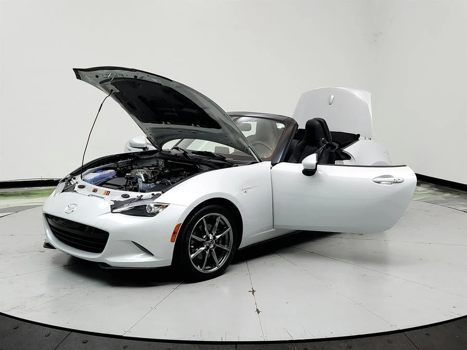 2016 Mazda ND MX-5 Miata - Image 9 of 31