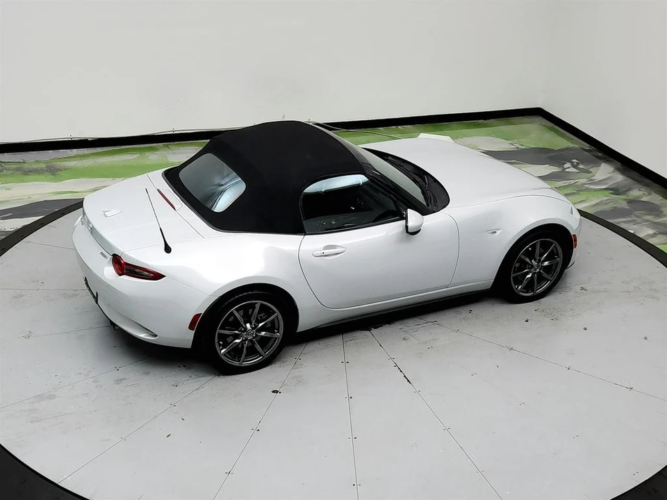 2016 Mazda ND MX-5 Miata - Image 29 of 31
