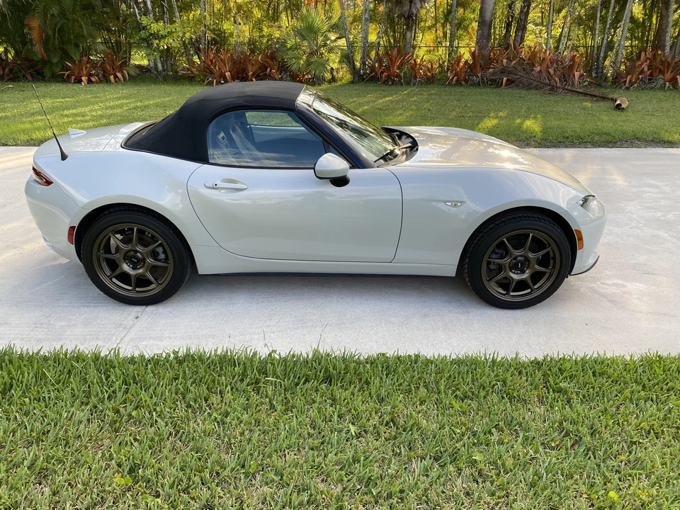 2016 Mazda ND MX-5 Miata - Image 29 of 31