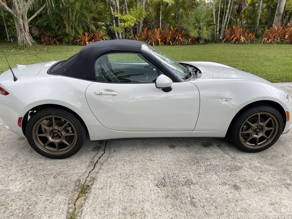 2016 Mazda ND MX-5 Miata - Image 3 of 31