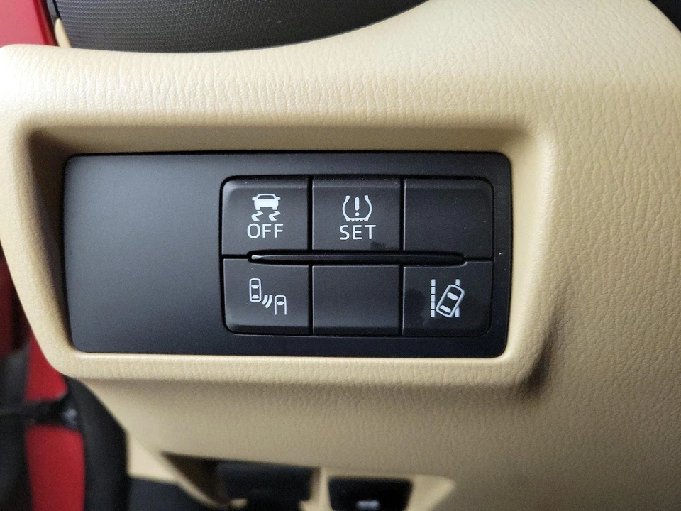 2016 Mazda ND MX-5 Miata - Image 14 of 24