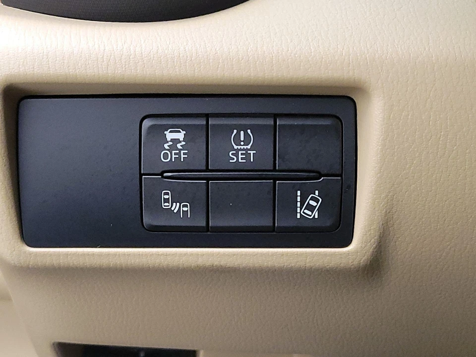 2016 Mazda ND MX-5 Miata - Image 14 of 24