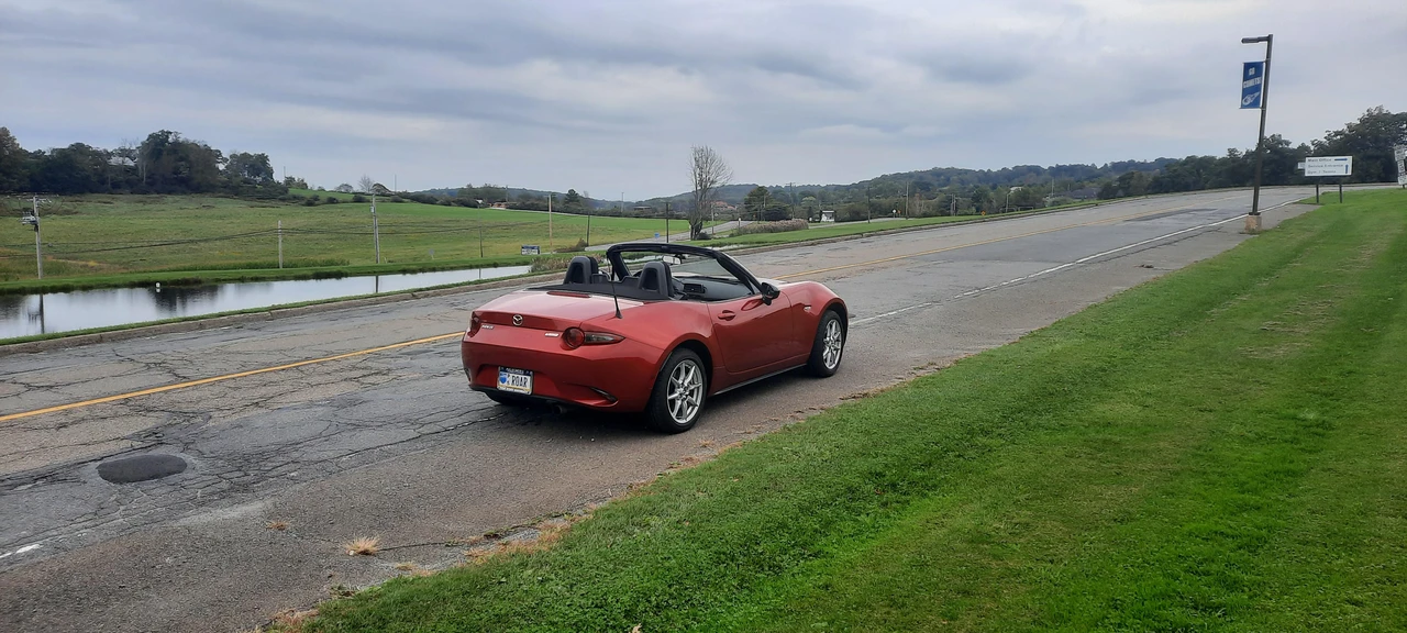 2016 Mazda ND MX-5 Miata - Image 19 of 31