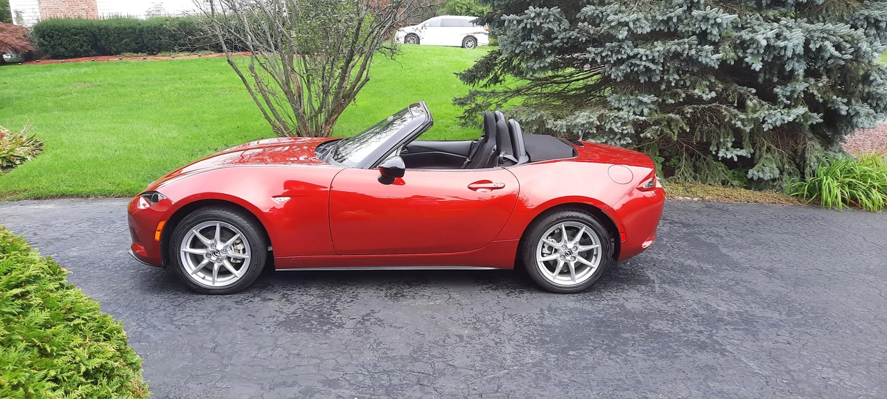 2016 Mazda ND MX-5 Miata - Image 10 of 31