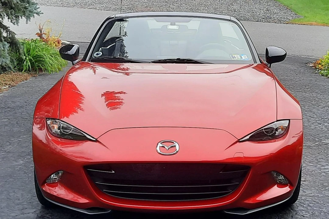 2016 Mazda ND MX-5 Miata - Image 2 of 31