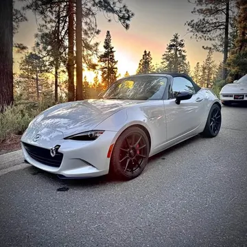 2016 Mazda MX-5 Miata Sport