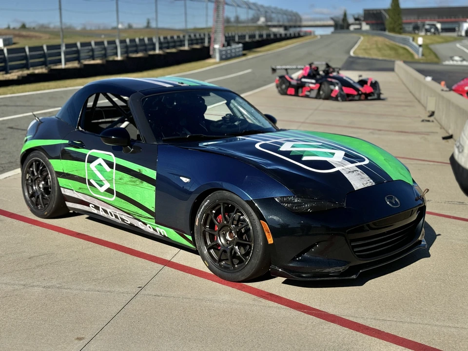 2016 Mazda ND MX-5 Miata - Image 9 of 31
