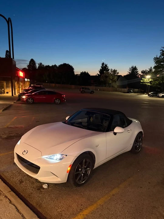2016 Mazda ND MX-5 Miata - Image 5 of 10