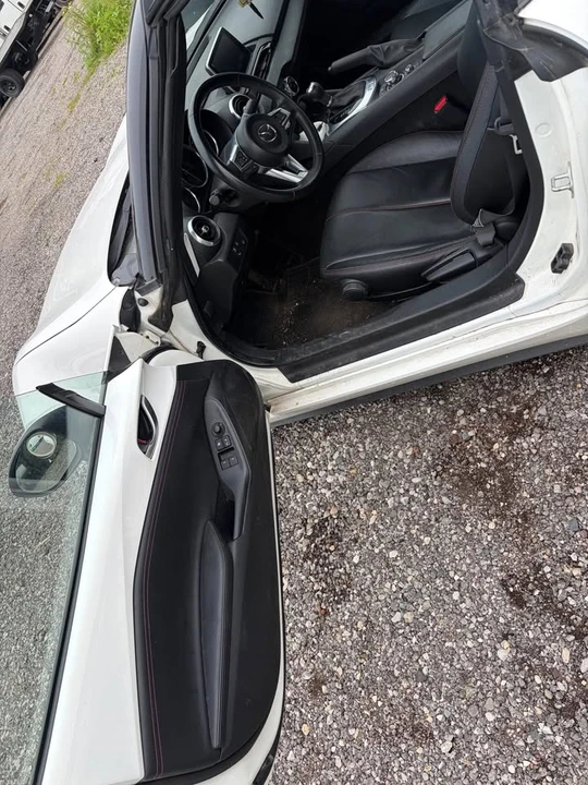2016 Mazda ND MX-5 Miata - Image 10 of 10