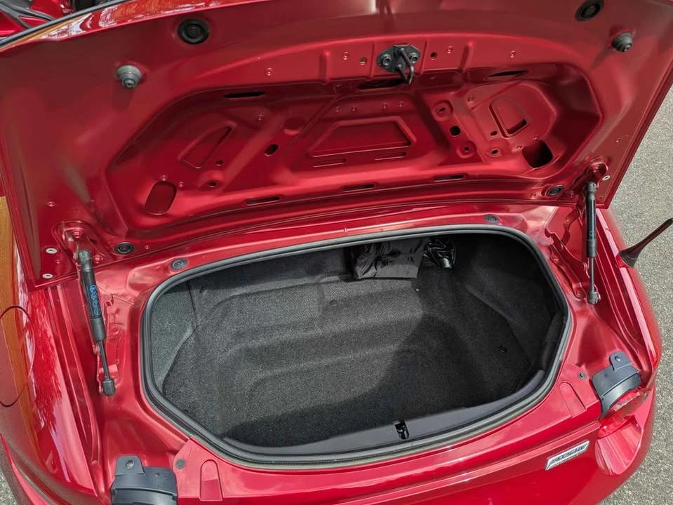 2016 Mazda ND MX-5 Miata - Image 18 of 19