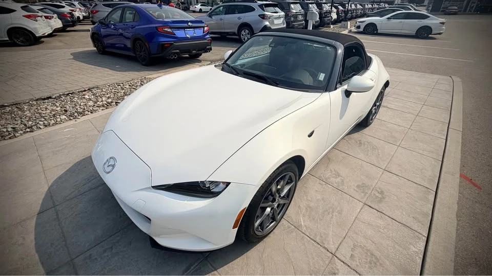 2016 Mazda ND MX-5 Miata - Image 5 of 10