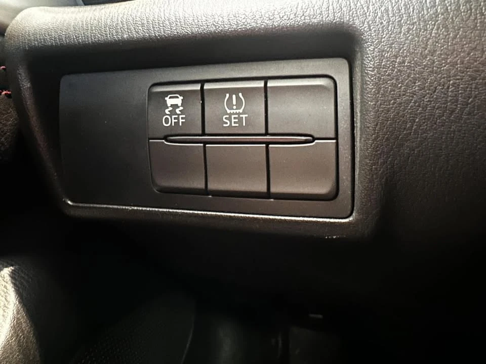 2016 Mazda ND MX-5 Miata - Image 12 of 17