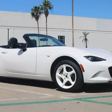 2016 Mazda MX-5 Miata Sport