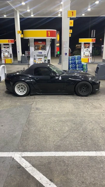2016 Mazda ND MX-5 Miata - Image 4 of 8