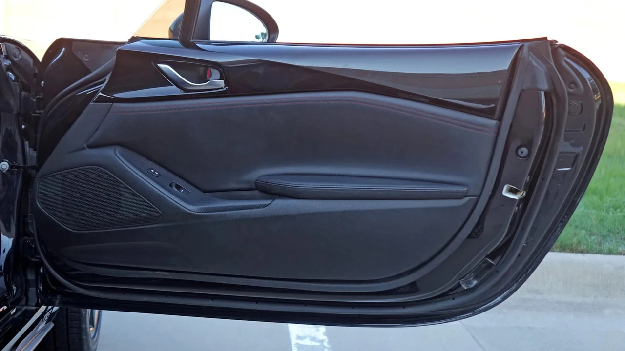 2016 Mazda ND MX-5 Miata - Image 12 of 31