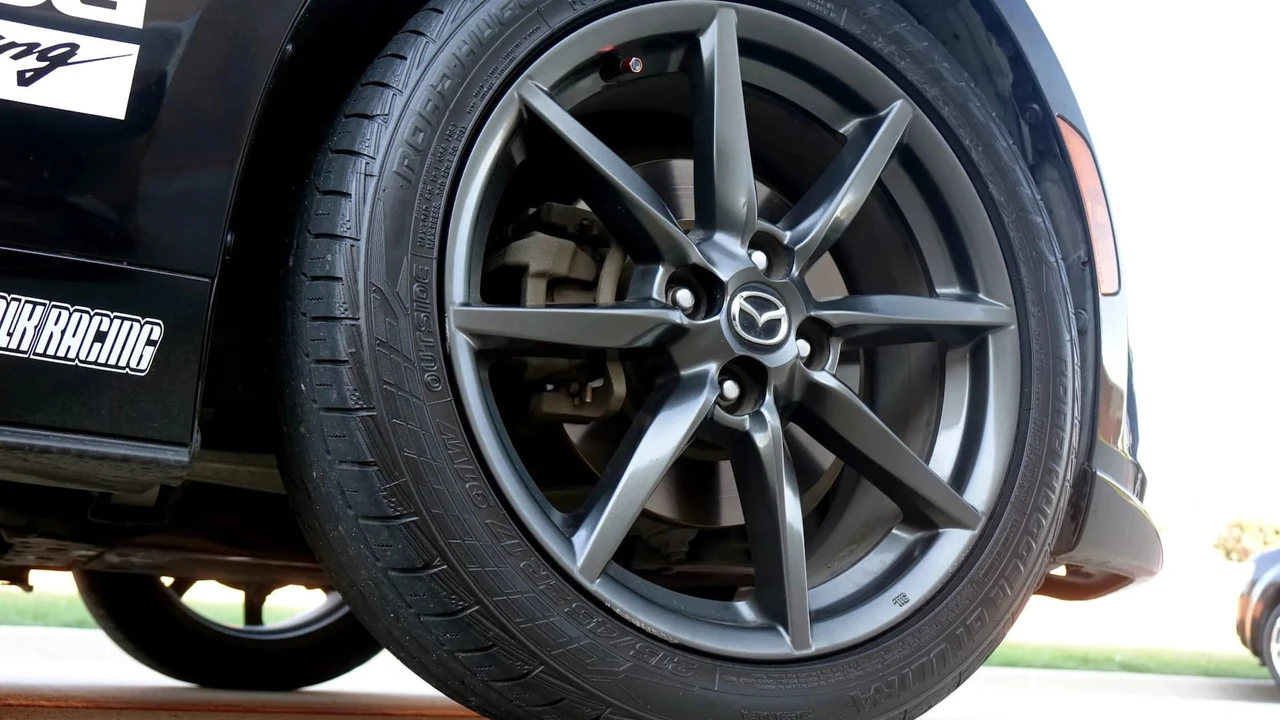 2016 Mazda ND MX-5 Miata - Image 28 of 31