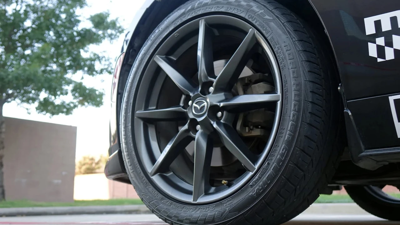 2016 Mazda ND MX-5 Miata - Image 29 of 31