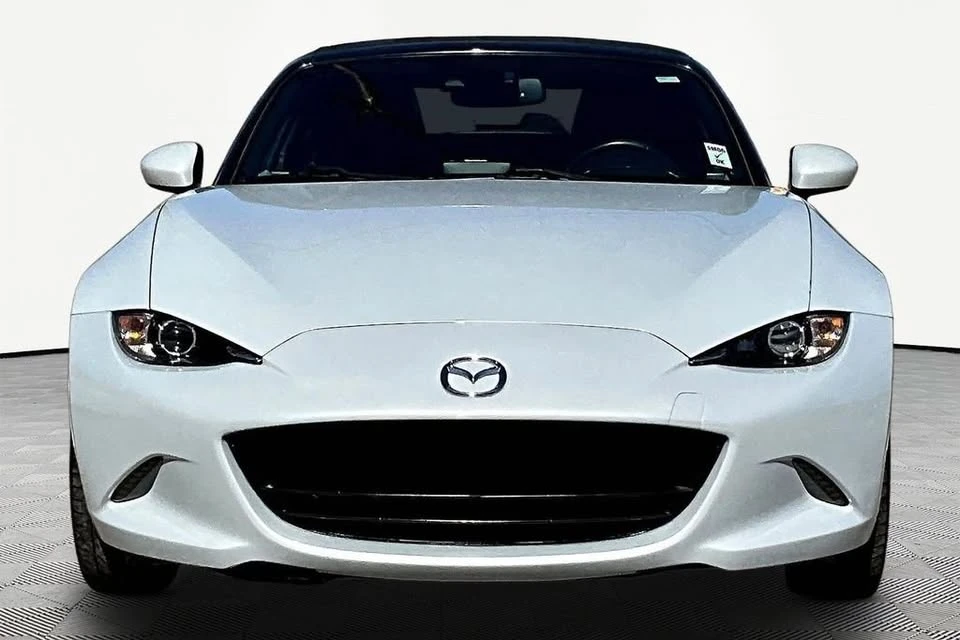 2016 Mazda ND MX-5 Miata - Image 2 of 20