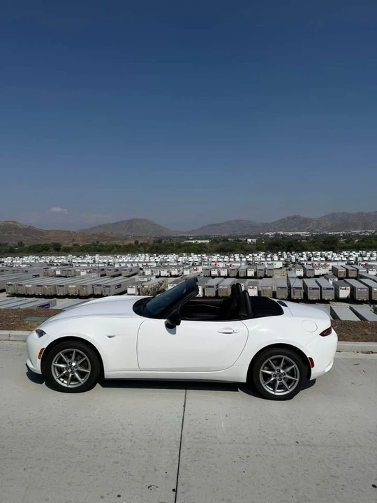 2016 Mazda ND MX-5 Miata - Image 6 of 7