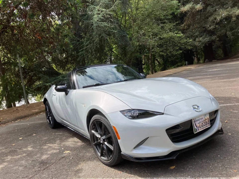 2016 Mazda ND MX-5 Miata - Image 4 of 5