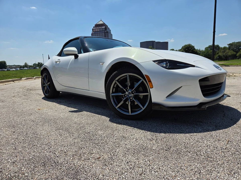 2016 Mazda ND MX-5 Miata - Image 15 of 22