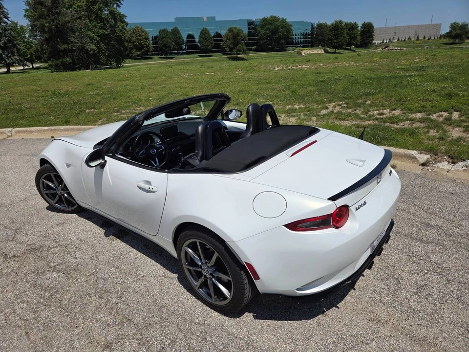 2016 Mazda ND MX-5 Miata - Image 9 of 22