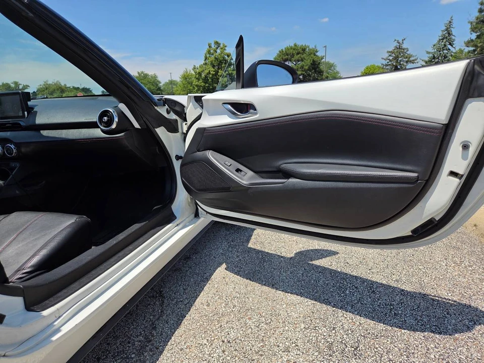 2016 Mazda ND MX-5 Miata - Image 21 of 22