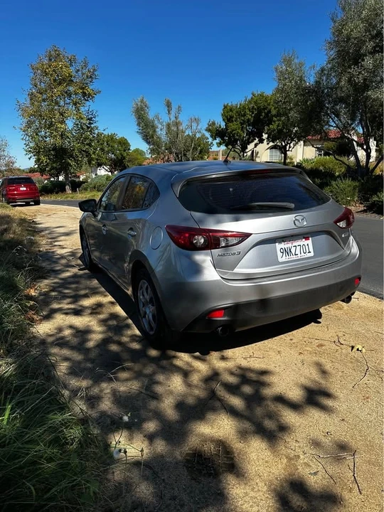 2016 Mazda Mazda 3 3rd Gen - Image 4 of 11