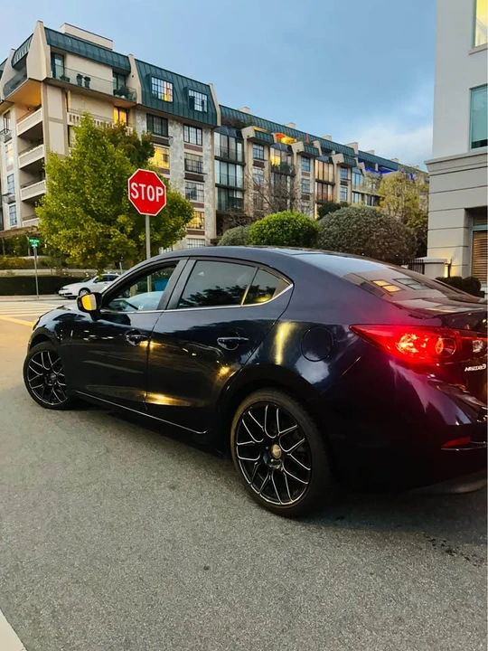 2016 Mazda Mazda 3 3rd Gen - Image 9 of 17