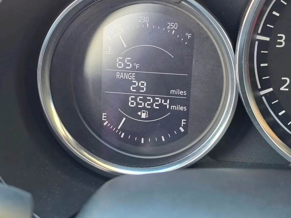 2016 Mazda ND MX-5 Miata - Image 17 of 20