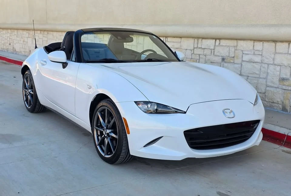 2016 Mazda ND MX-5 Miata - Image 2 of 20