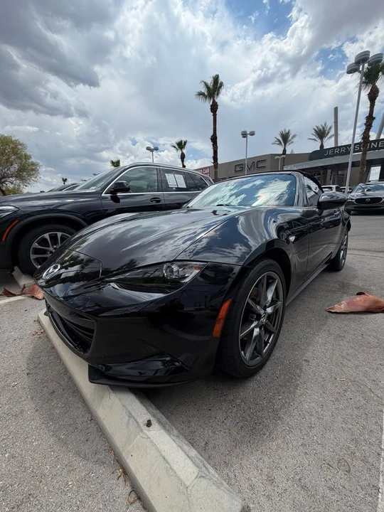 2016 Mazda ND MX-5 Miata - Image 2 of 2