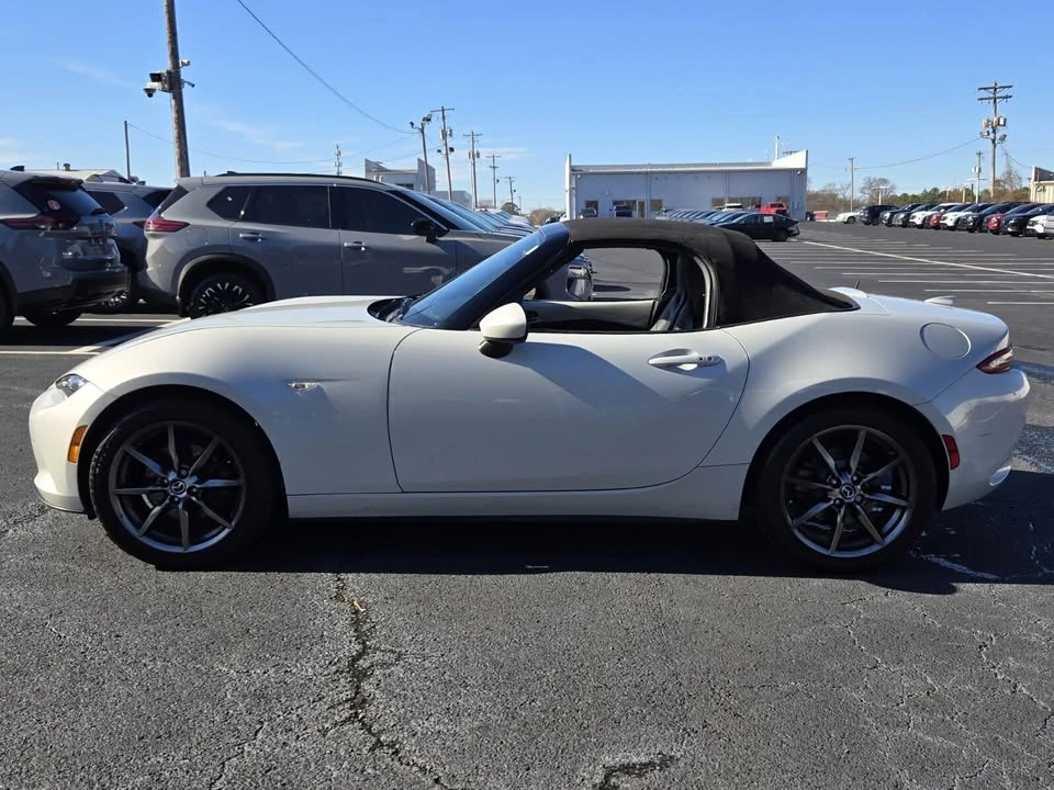 2016 Mazda ND MX-5 Miata - Image 2 of 19