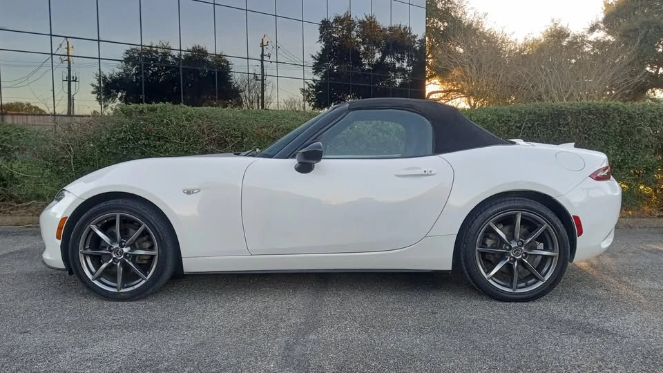 2016 Mazda ND MX-5 Miata - Image 2 of 20