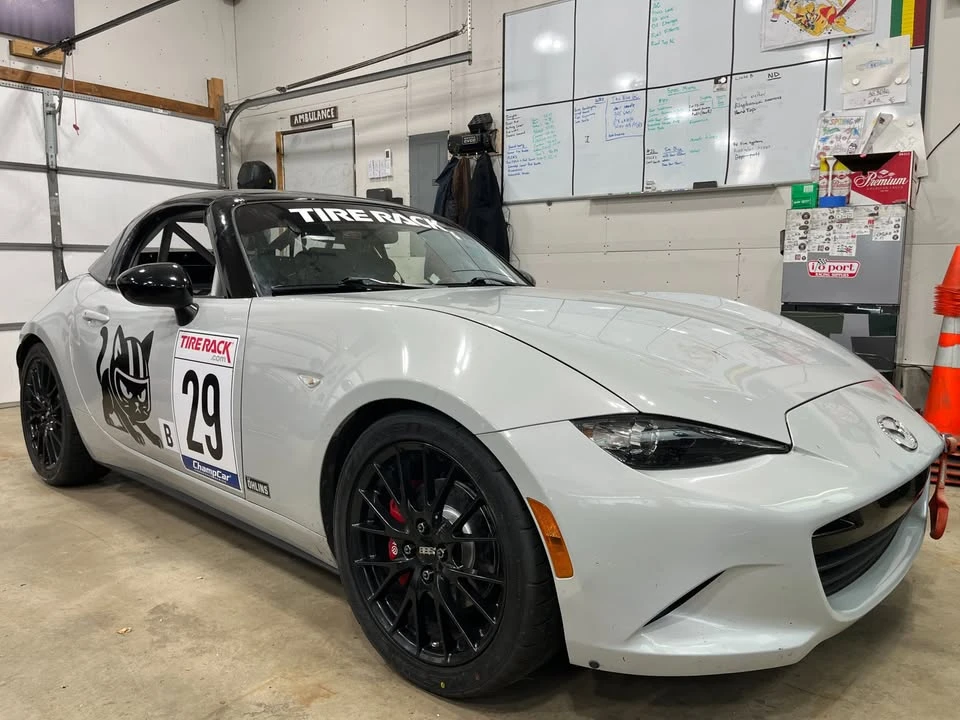 2016 Mazda ND MX-5 Miata - Image 2 of 8