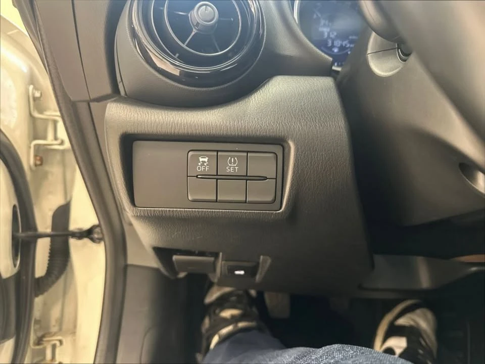 2016 Mazda ND MX-5 Miata - Image 14 of 20