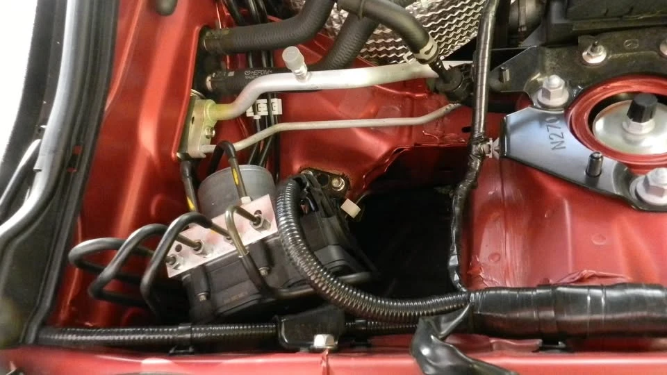 2016 Mazda ND MX-5 Miata - Image 5 of 12