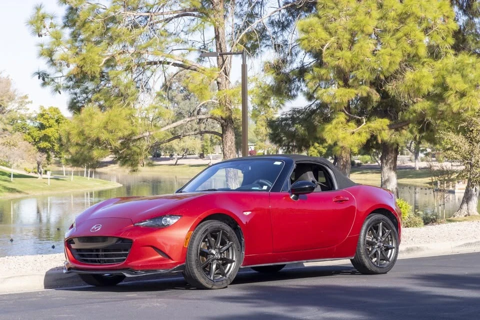 2016 Mazda ND MX-5 Miata - Image 2 of 9