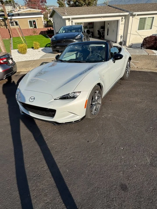 2016 Mazda ND MX-5 Miata - Image 9 of 15
