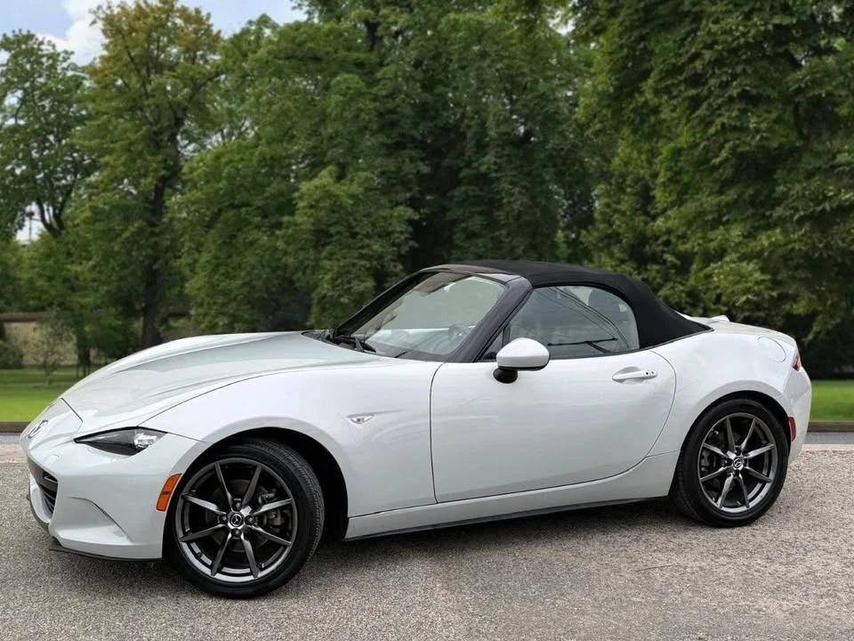 2016 Mazda ND MX-5 Miata - Image 2 of 20