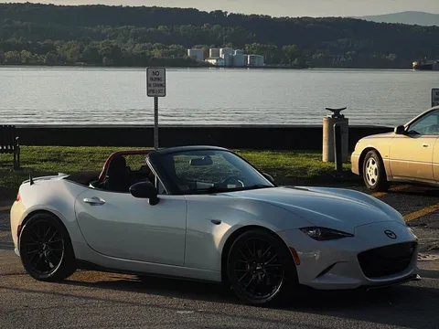 2016 Mazda MX-5 Miata Club Convertible