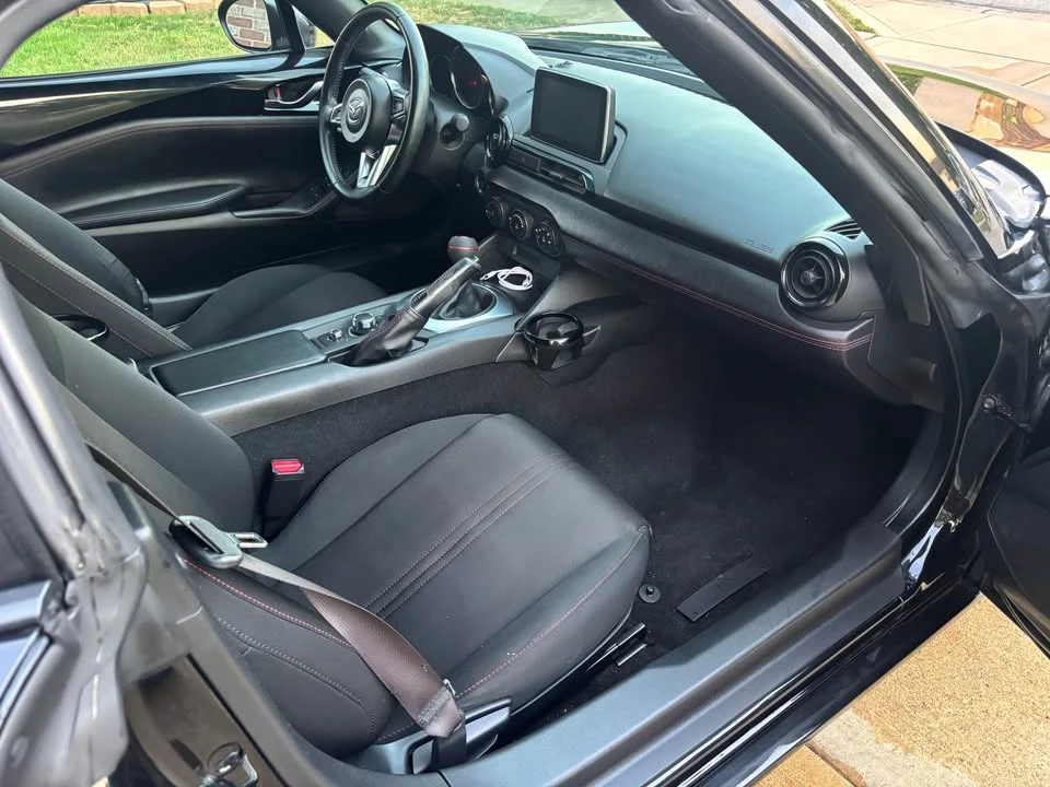 2016 Mazda ND MX-5 Miata - Image 16 of 17