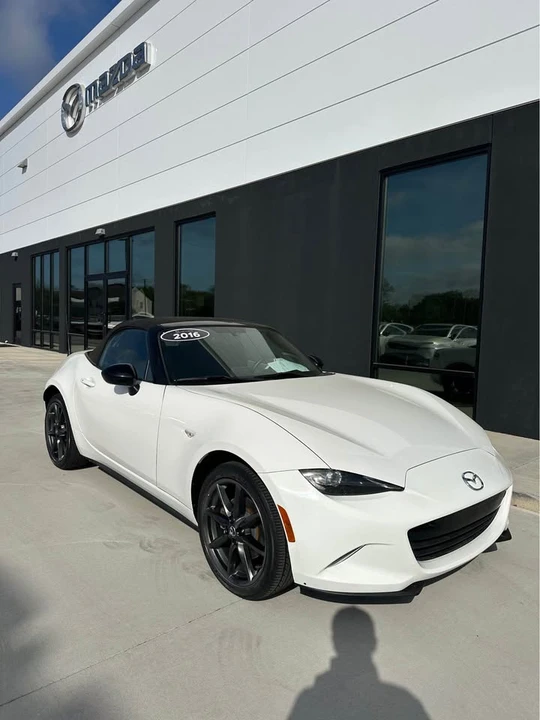 2016 Mazda ND MX-5 Miata - Image 5 of 17