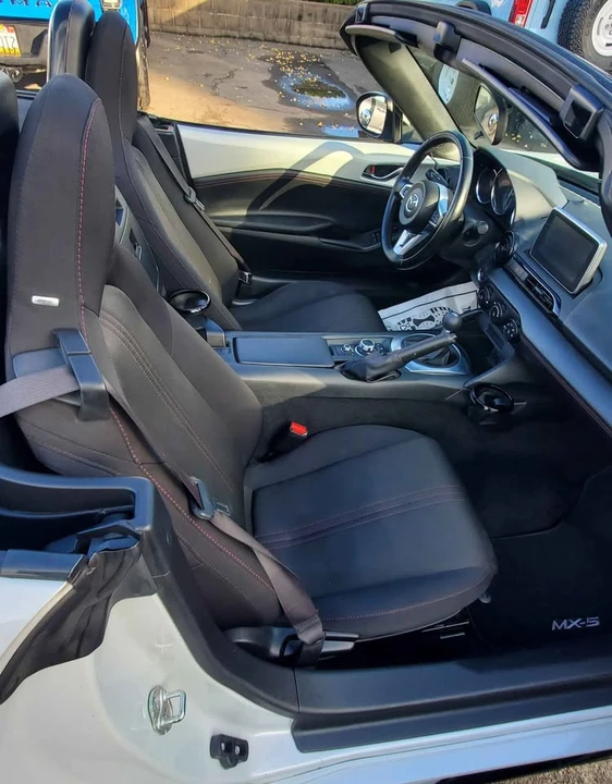 2016 Mazda ND MX-5 Miata - Image 9 of 14