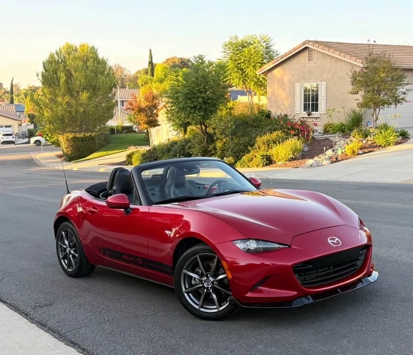 2016 Mazda ND MX-5 Miata - Image 2 of 20