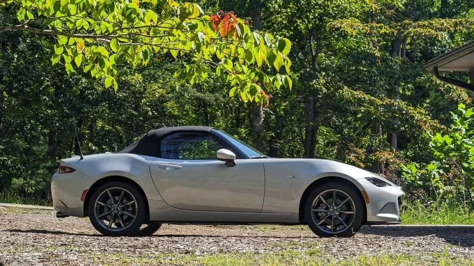 2016 Mazda ND MX-5 Miata - Image 2 of 14